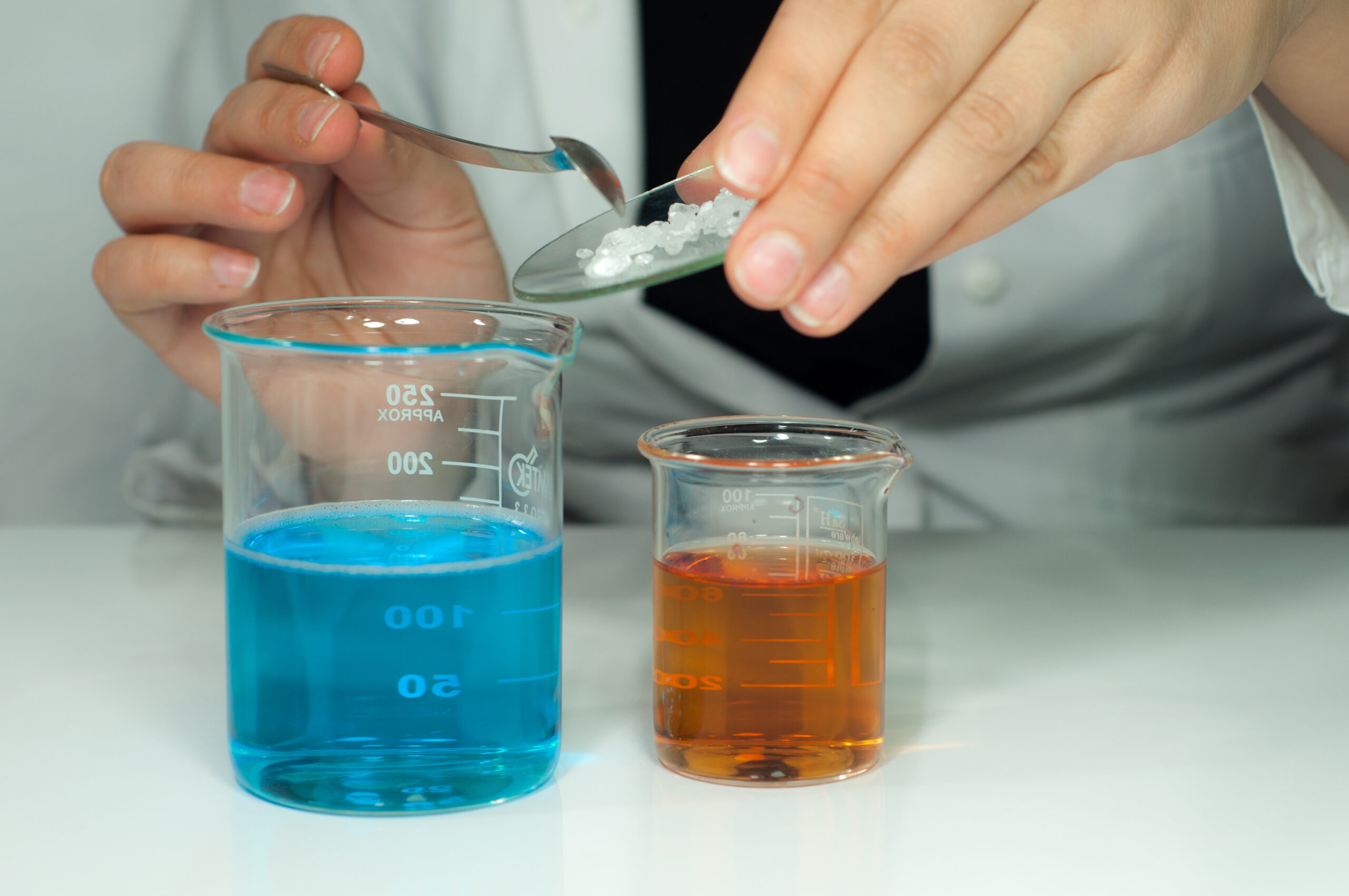 How Disodium EDTA Works as a Chelating Agent